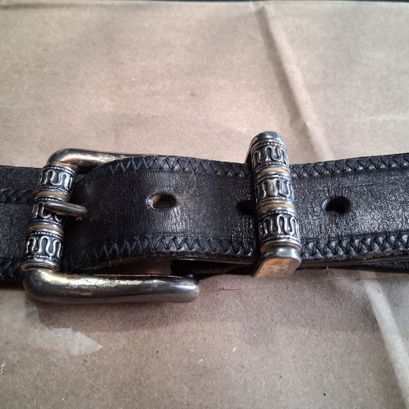 Men's 36" Black Leather Belt With Embellished Buckle - Picture 2 of 6